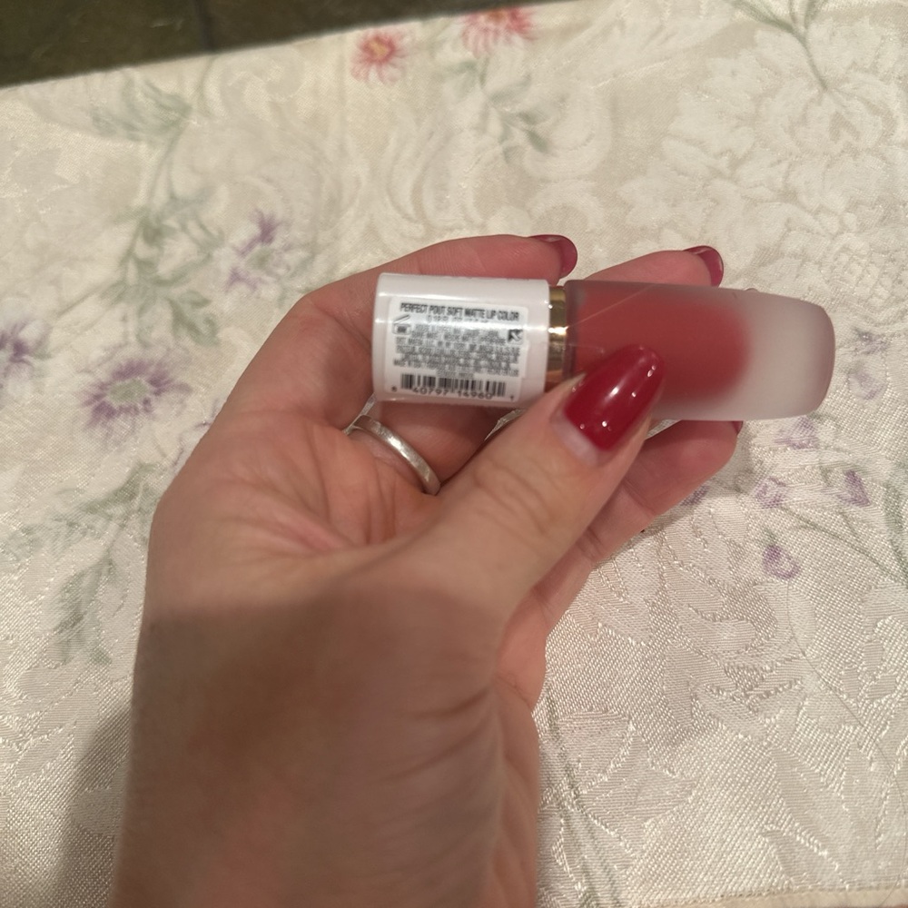 DREW Lipstick in Rich Red